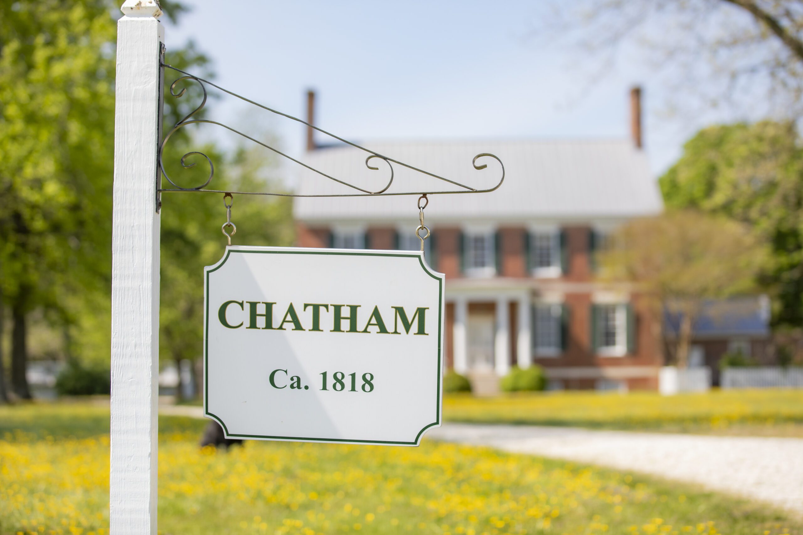 Chatham Vineyards sign in front of a house